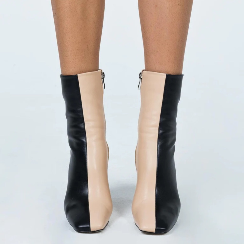 PRINCESS POLLY | Two Sided Story Boots in Black & Cream🖤 - Picture 3 of 13